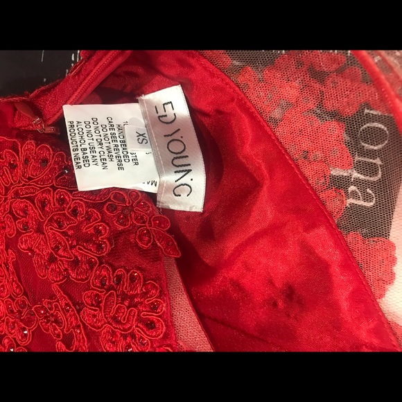 Red teen prom dress - Picture 4 of 4